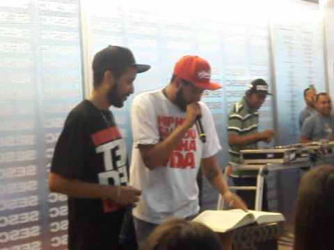 Sarau na Bienal do Livro - Emicida e Max B.O.