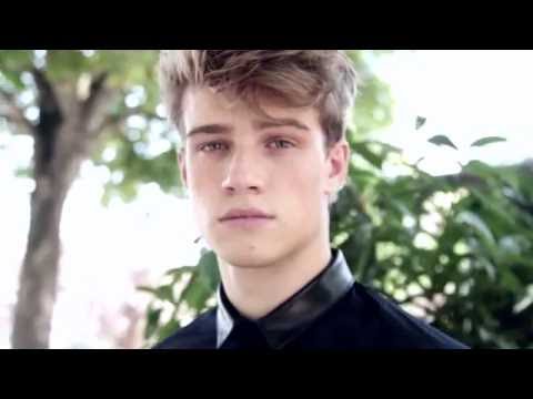 download lagu mp3 mp4 Elitemodel Fr, download lagu Elitemodel Fr gratis, unduh video klip Elitemodel Fr