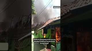 Download lagu Kebakaran sederet rumah di Jl. Sunan Giri, Karang Tengah, Kota Tangerang, Senin (1/8) siang. #shorts mp3
