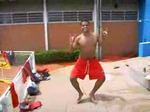 Engenhariadas 2006 - Dança do Caranguejo