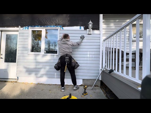 Siding Repair Edmonton | Fast, Clean & Affordable | Free Estimat in Fence, Deck, Railing & Siding in Edmonton