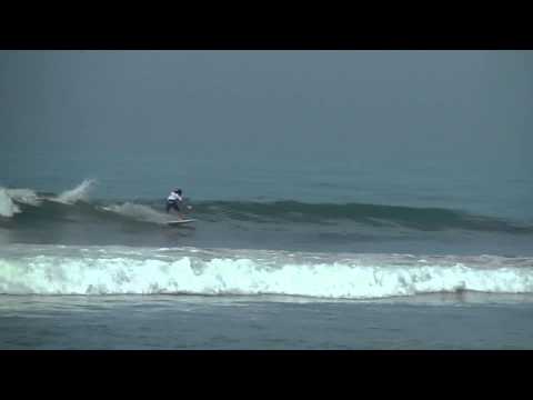 Ian Gouveia Surfs Trestles