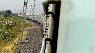 preview picture of video 'Earlier DIESEL, Now ELECTRIC Chhapra-Surat TAPTI GANGA EXPRESS On E-loco At JBP-ET Section'