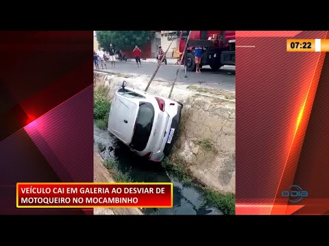 Carro cai em galeria de avenida no bairro Mocambinho 01 02 2021