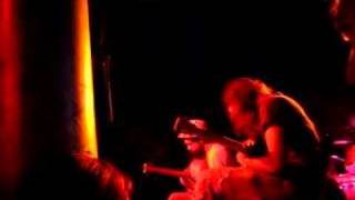 Advantage @ Bottom Of The Hill : Metal Gear - Jungle