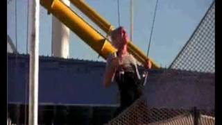 Pink On Trapeze [training for her new music video] 21.01.2008