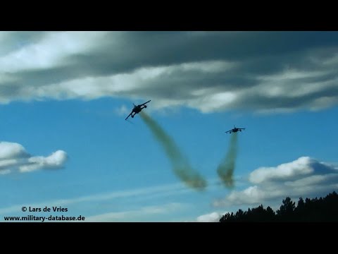 2015 - Informationslehrübung  - Tornados überfliegen Gefechtsfeld