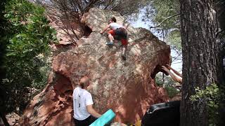 Video thumbnail of L'Àvia, 6b+. Mont-roig del Camp