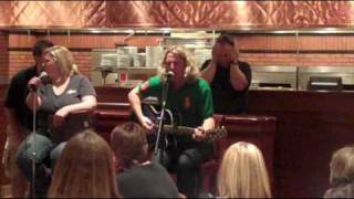 Live at Fleming&#39;s - Collective Soul&#39;s Ed Roland Performs &quot;Staring Down&quot;