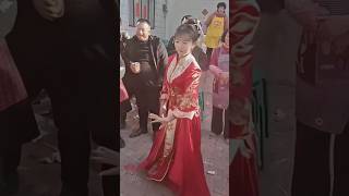 Download lagu #wedding #dance #瘦小腿 #funny  #duet #happy婚 #weallbeauties #beautiful mp3