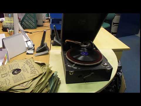 Columbia Viva Tonal Granfonola Record Player