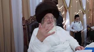 טיש יום הושענא רבא בחצה"ק ספינקא סוכות תשפ"ו