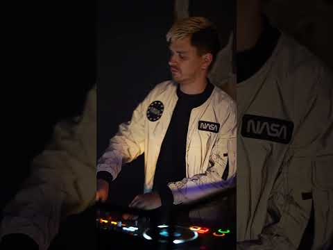 Rankas aukštyn / Gytis #2