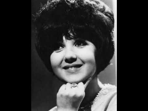 Adrienne Posta  : Only Fifteen