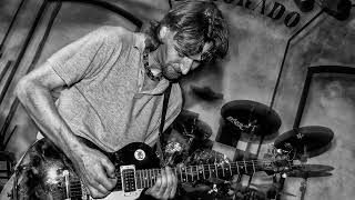 Video STOWAWAYS: Palcové titulky