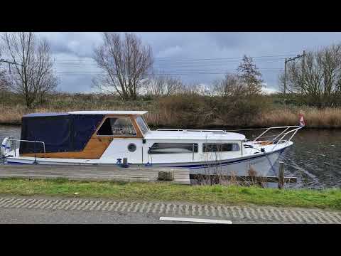 Elfmerenkruiser Kajuitboot