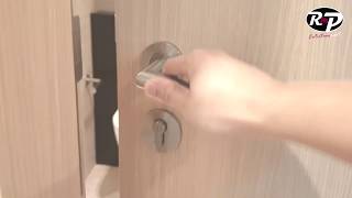 How to open a door carefully | Toilet door