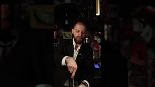 ЛЮБИМЫЙ КОКТЕЙЛЬ НАОМИ КЭМПБЕЛЛ - SKINNY BITCH #бар #бармен #кафе #коктейль #питер #спб #водка