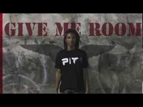 EZ$: ALLSTAR EAZY-THUG LUV (AUDIO)