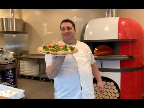 A verdadeira pizza napolitana... por António Mezzero