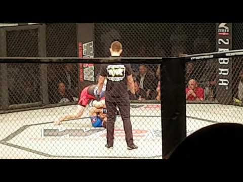 Wimp 2 Warrior Sydney - Walter Dean vs. Mitch Hunter