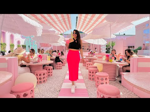 Wondr Experience In Amsterdam | Indoor activity to do in Amsterdam | Pink beach | Rollers disco