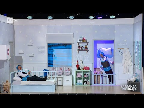 La stanza inclinata - Reparto maternità - Stasera tutto è possibile 26/01/2021