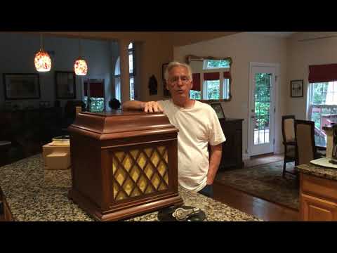 449.  The versatility of an Edison Diamond Disc phonograph with a 78 adapter