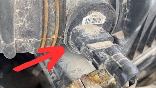 Mass Air Flow (MAF) Sensor Kia Rondo 2.7L 2006-2013 Location and Replacement