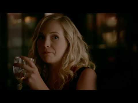 Jingle Bells - The Vampire Diaries 8x07 Music Scene