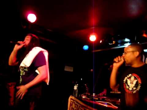 Akrobatik & Mr Lif (The Perceptionists) Part 1 @ Boston Beatdown Tour - Marquise (Lyon) - 15/03/11