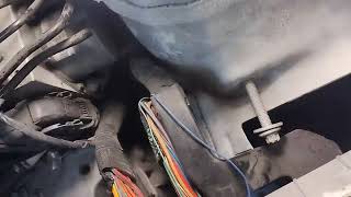 how to replace the transmission mount on a Jeep Cherokee 2014-2018