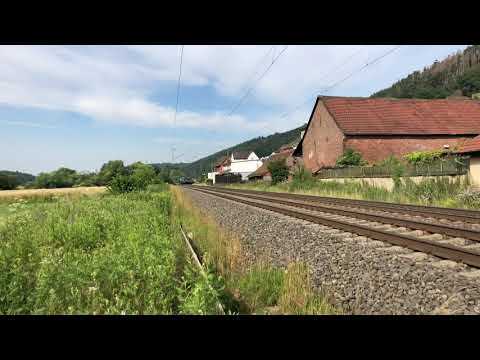 EGP Smartron 192 103 von Siemens mit Autozug und Radladerzug.