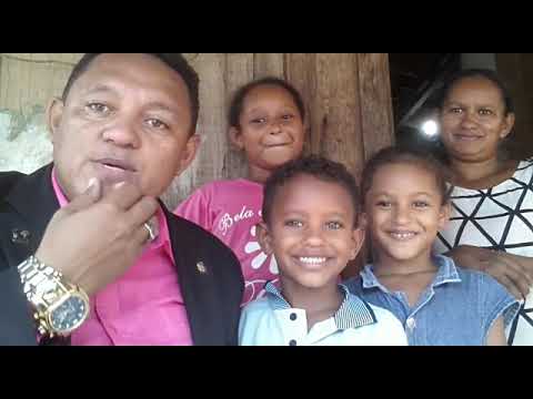 O pastor e o galo fi de Rapariga