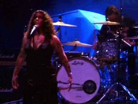 DEVIL 'S BLOOD live in tilburg 013     12 /10/2009