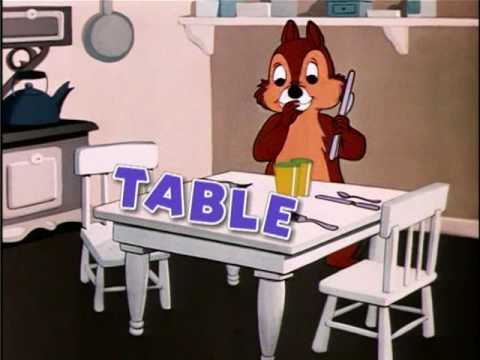 12 At Home : En casa - Magic English Latino