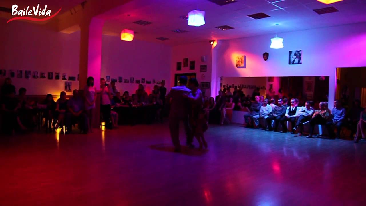 Jonatan Froehlich & Julia Gorina - milonga