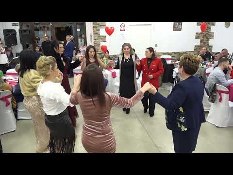 Botez Delia maria in almonte  la restaurant casa diego cu formatia Dor partea a 2 a