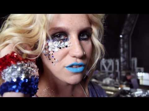 Ke$ha: My Crazy Beautiful Life (Promo 2)