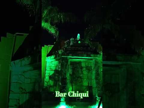 Bar chiqui en el corazón del barrio.