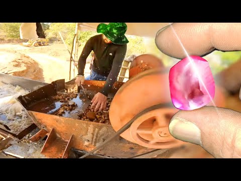 A RARE DIAMOND WAS FOUND IN COROMANDEL WORTH MORE THAN 100 MILLION