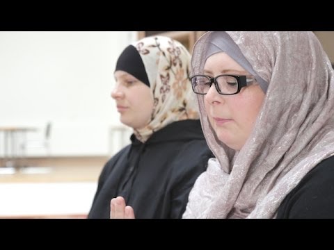 هكذا يصوم المسلمون في آيسلندا 22 ساعة في رمضان | Muslims fasting 22 hours in Iceland