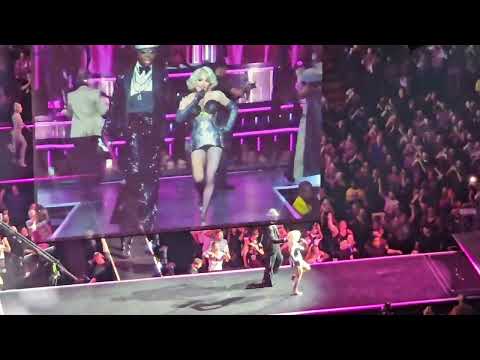 Madonna - Vogue - The Celebration Tour (Miami 04/08/24) Ft Ricky Martin