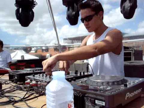 DJ Lucas Santos @ The Sound com PHANATIC LIVE