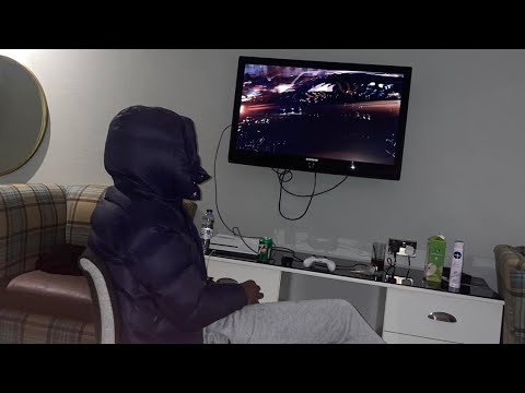 Tizz - Pretty little thing