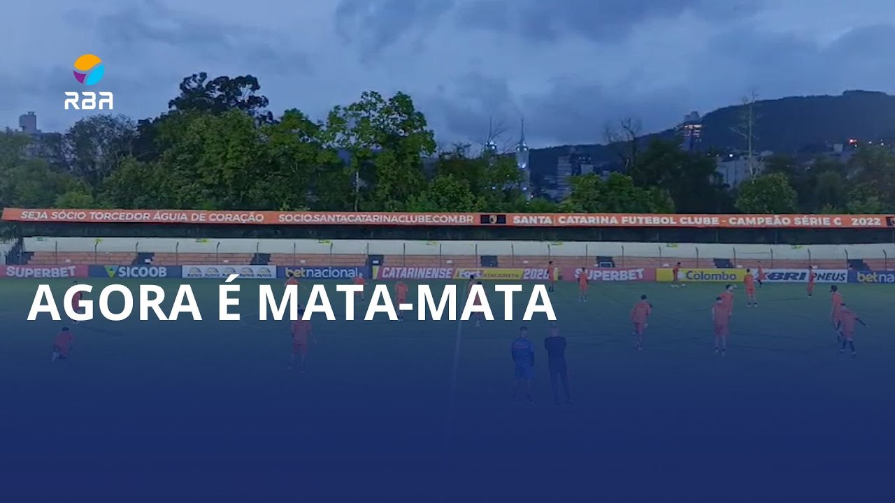 Santa inicia caminhada no mata-mata em Itajaí