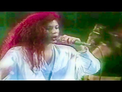 Lisa M & Santi Y Sus Duendes - El Pum Pum (Meren-Rap 90s)