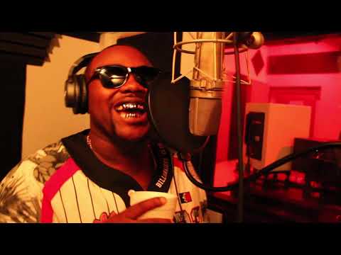 Boppo Goldmouth ft. Pressure - showin love