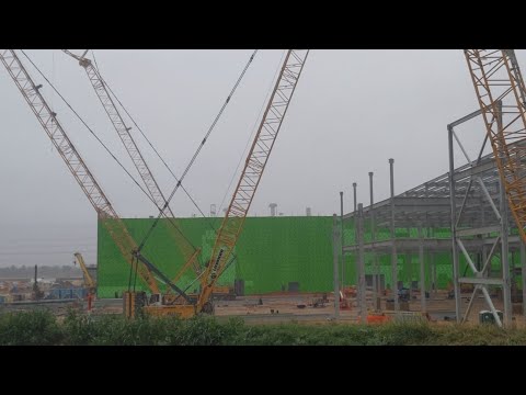 Rainy Day @ GigaTexas Tesla Cybertruck Factory Progress