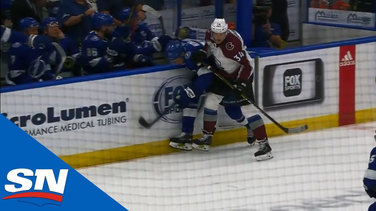 Vidéo: Victor Hedman aurait pu se CASSER le BRAS...